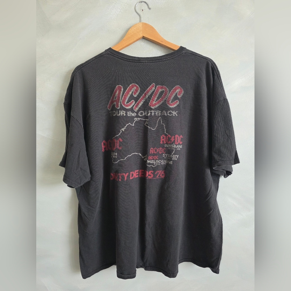 AC/DC Dirty Deeds Tour of the Outback 1976 Band T-Shirt size XXL